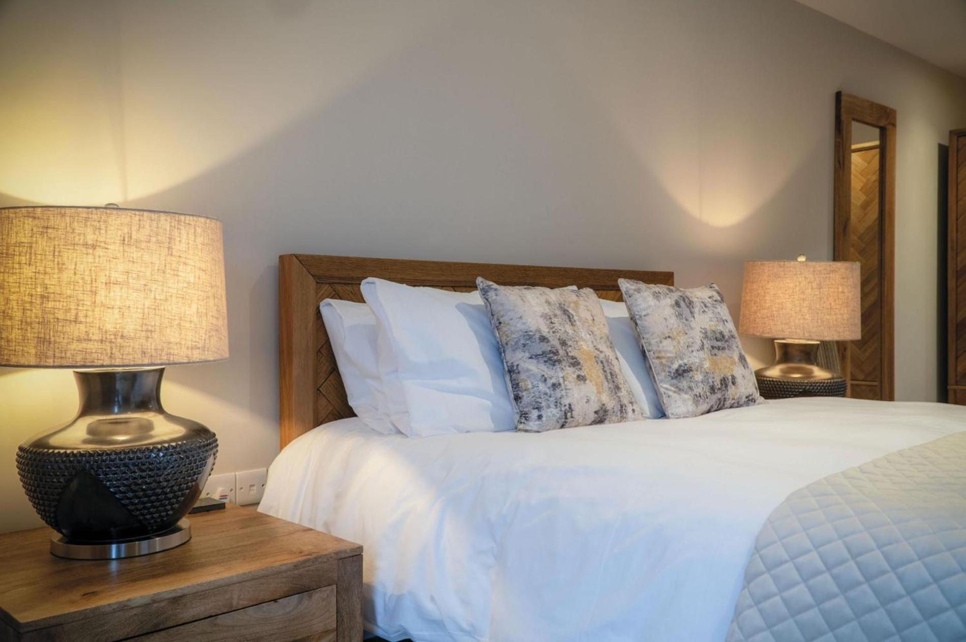 Suite 1 - Sleeping Giant Hotel - Pen Y Cae Inn ブレコン エクステリア 写真