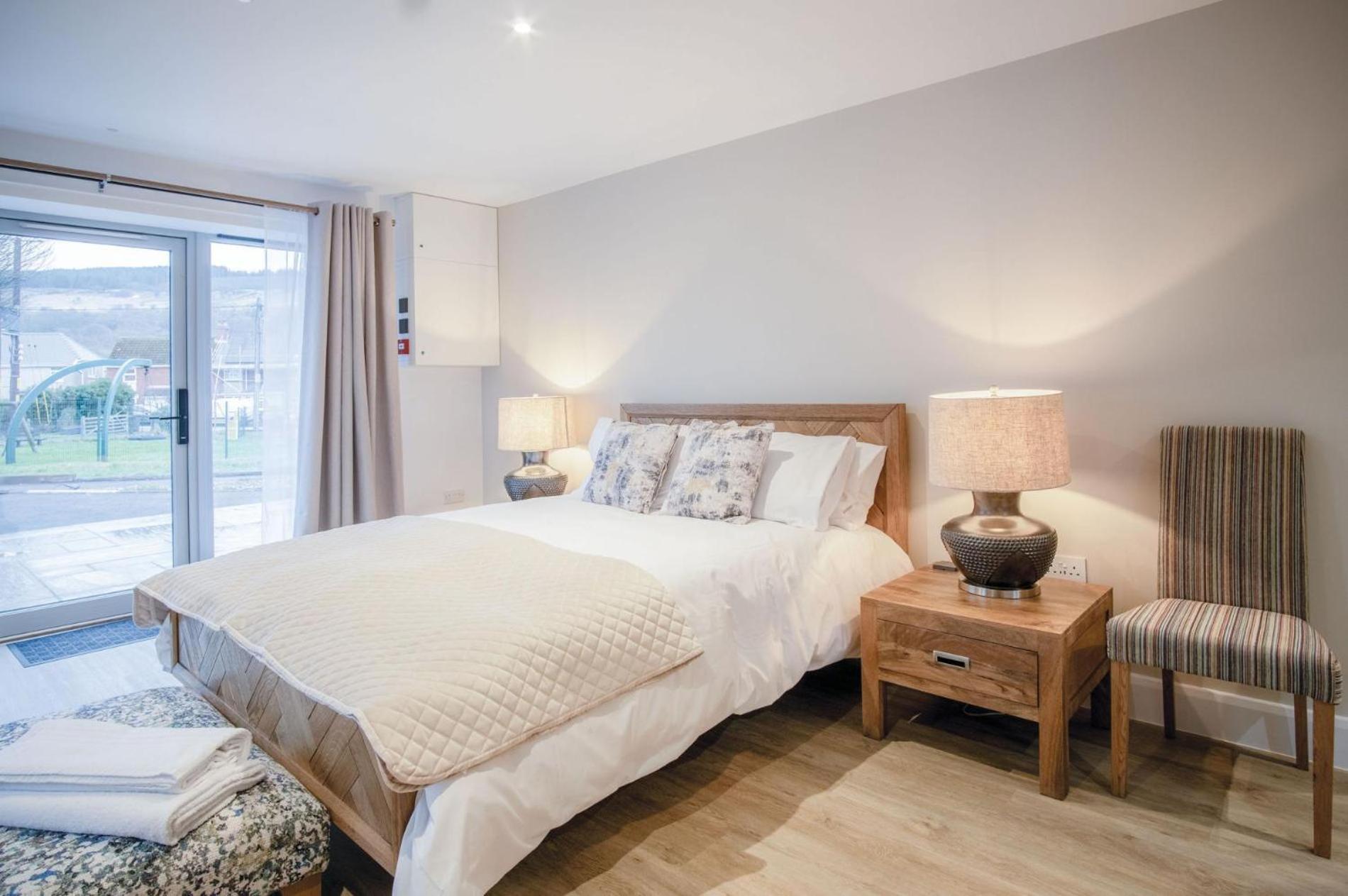 Suite 1 - Sleeping Giant Hotel - Pen Y Cae Inn ブレコン エクステリア 写真
